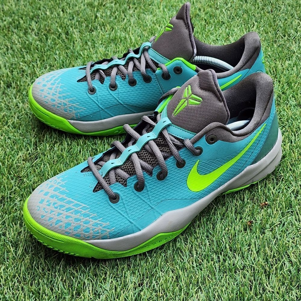 NIKE ZOOM KOBE VENOMENON - Mens Athletic Shoes - SIZE 12